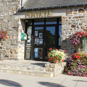 entrée mairie de Guitté côtes d'armor